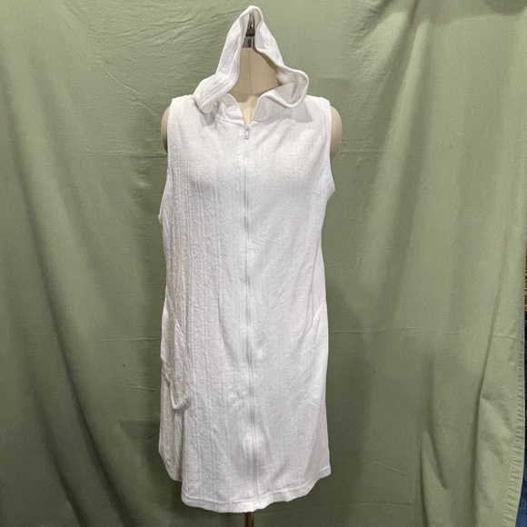 White NATURAL INSTINCTS Full-Zip Sleeveless Hooded Beach Cover-Up, Large - Picture 1 of 8